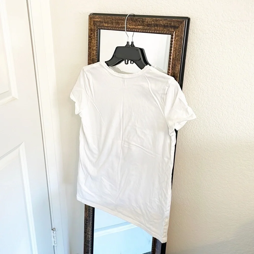 Old Navy Just Chill girls short sleeve t-shirt